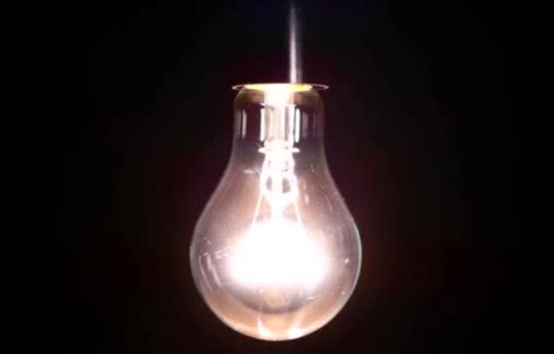 Incandescent light bulb